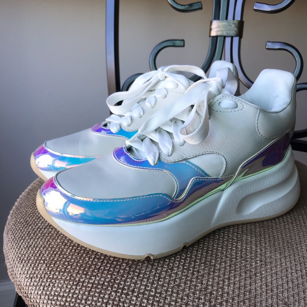 Alexander McQueen iridescent sneakers - Picture 6 of 12